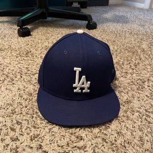 New era mens fitted hat (7 3/8)